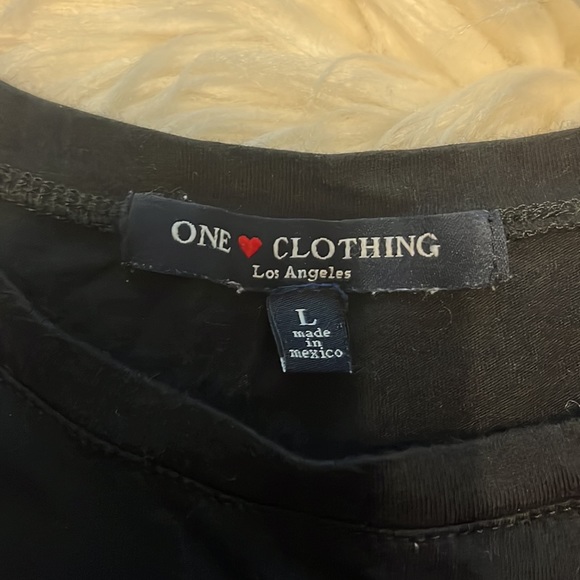 Black crop top - Picture 2 of 2